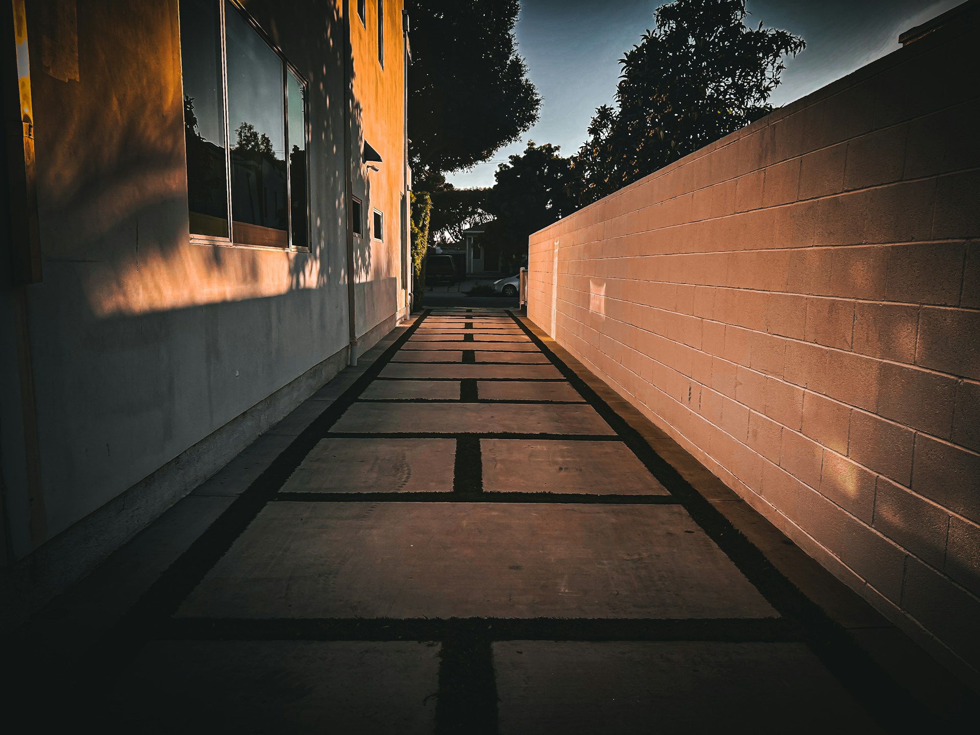 Walkway concrete installation in Louisville
